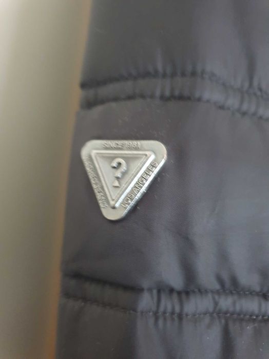 Мъжко яке GUESS .