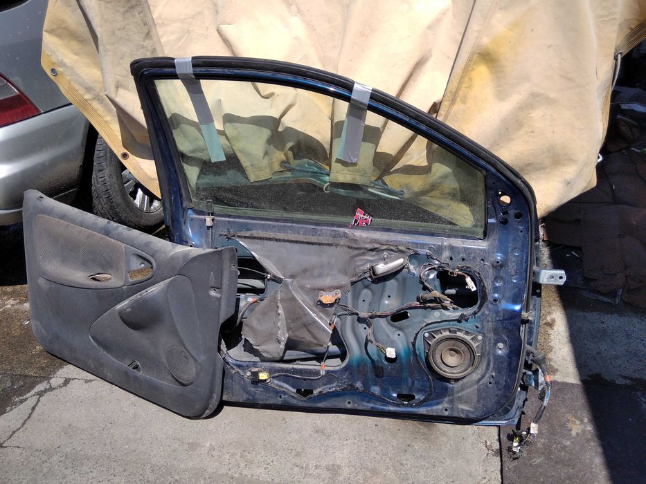 предна лява врата за Тойота ярис