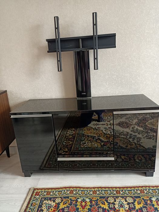 Продается подставка под ТВ