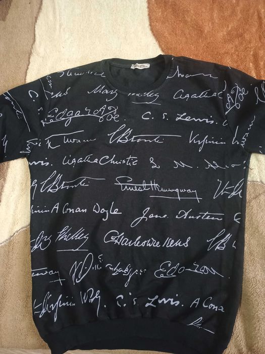 Bluză de culoare neagră de la Regata, livrare prin poștă