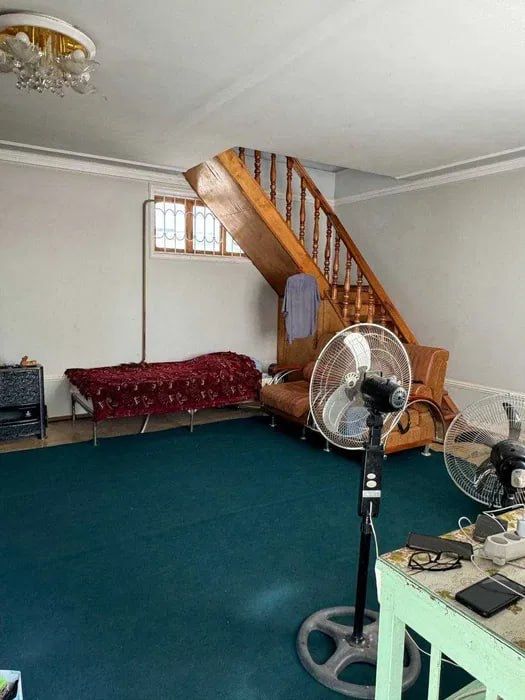 Dacha Sotiladi: 8 Sotix, 2 Qavatli Uy, Sauna va Basseyn