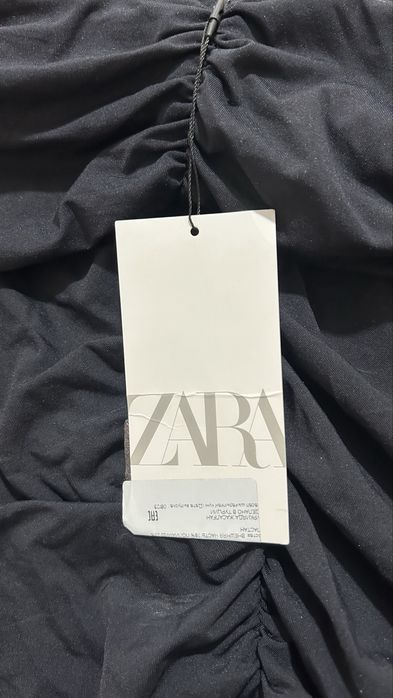 Топ Zara с открытыми плечами