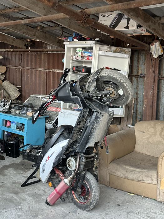 Мопед М8 лия белый