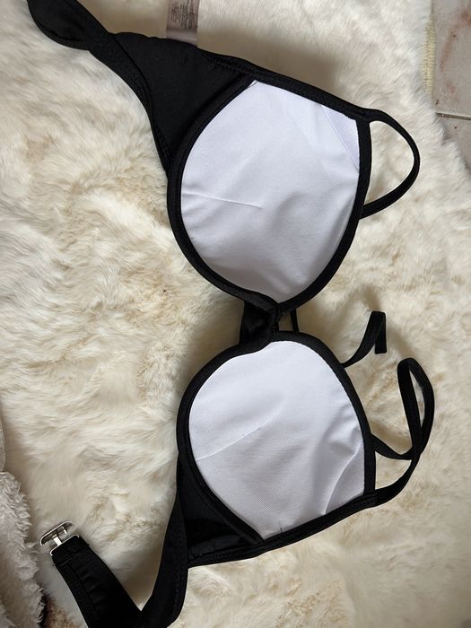 Sutien costum de baie negru nou
