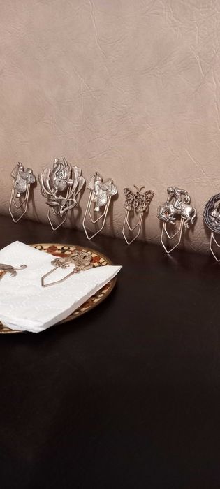 Miniaturi vechi din metal