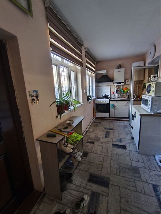 Срочно продам квартиру 4х ком 1 этаже