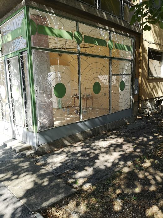 Дава се под наем Магазин в Враца, Център - 42 кв.м за 255 € - Снимка #8