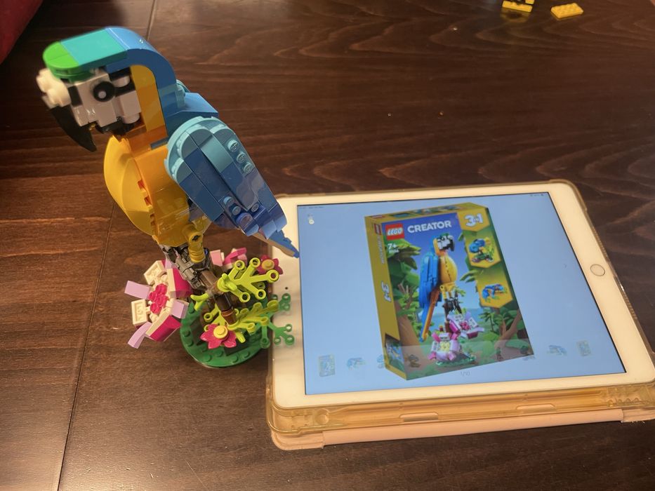 LEGO Creator 31136 - Екзотичен папагал