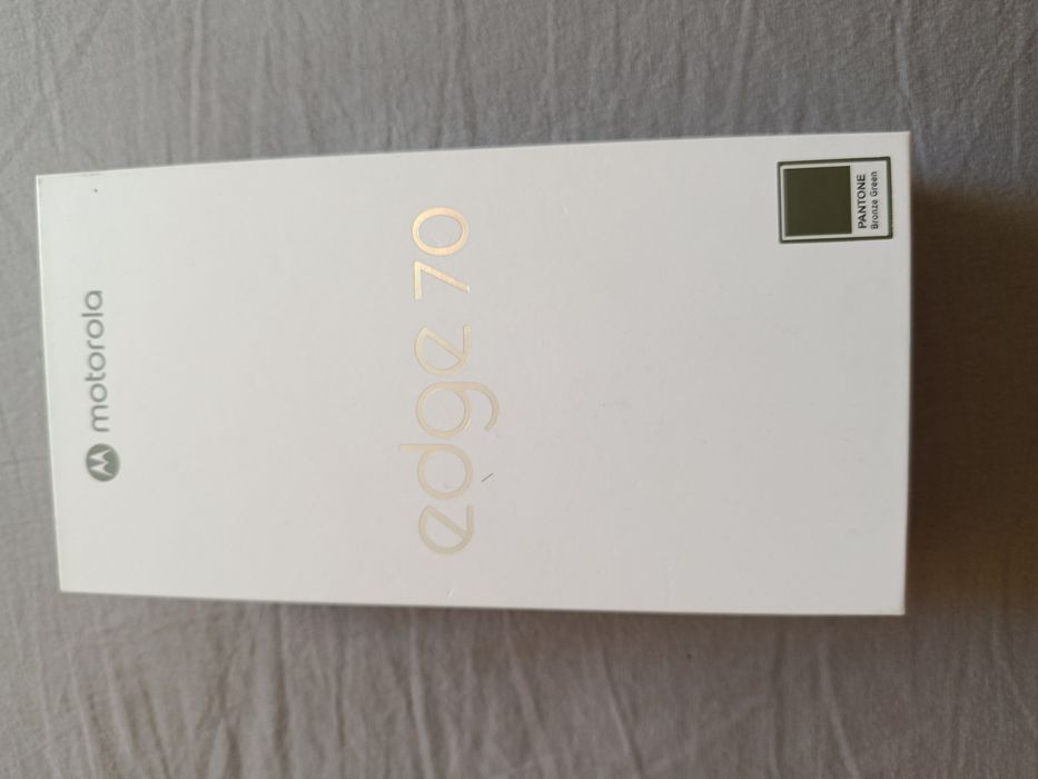 Чисто нов Motorola edge 70