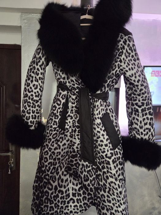 Geaca nouă merge S-M