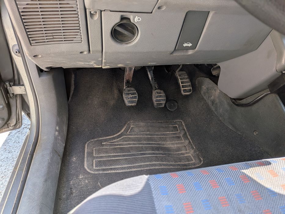 Renault Clio 1.2 бензин