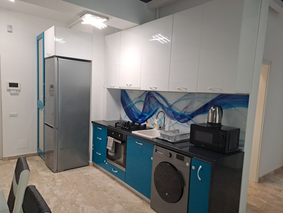 Se închiriază apartament cu 3 camere în mamaia