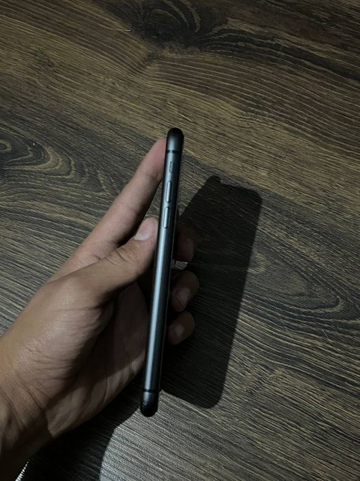 Iphone 11 sotiladi !!!