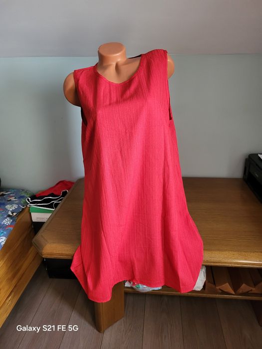 Vând Rochiță Dama