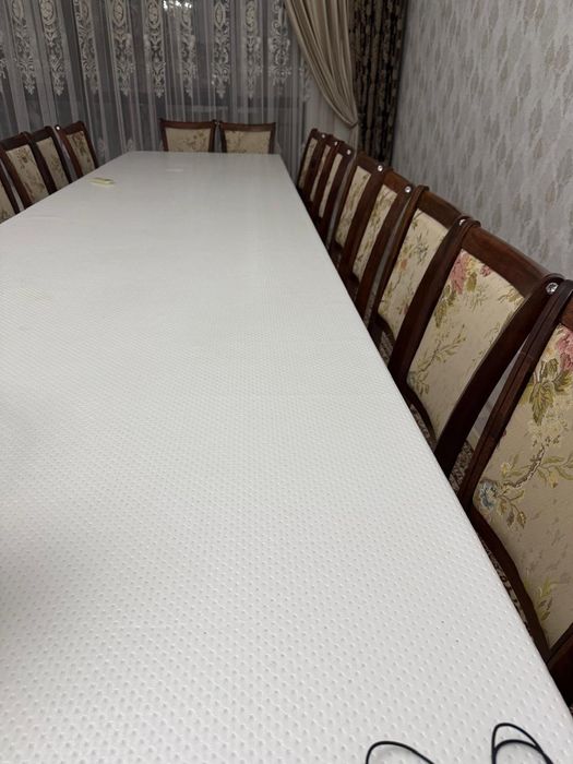 Продам стол, стулья
