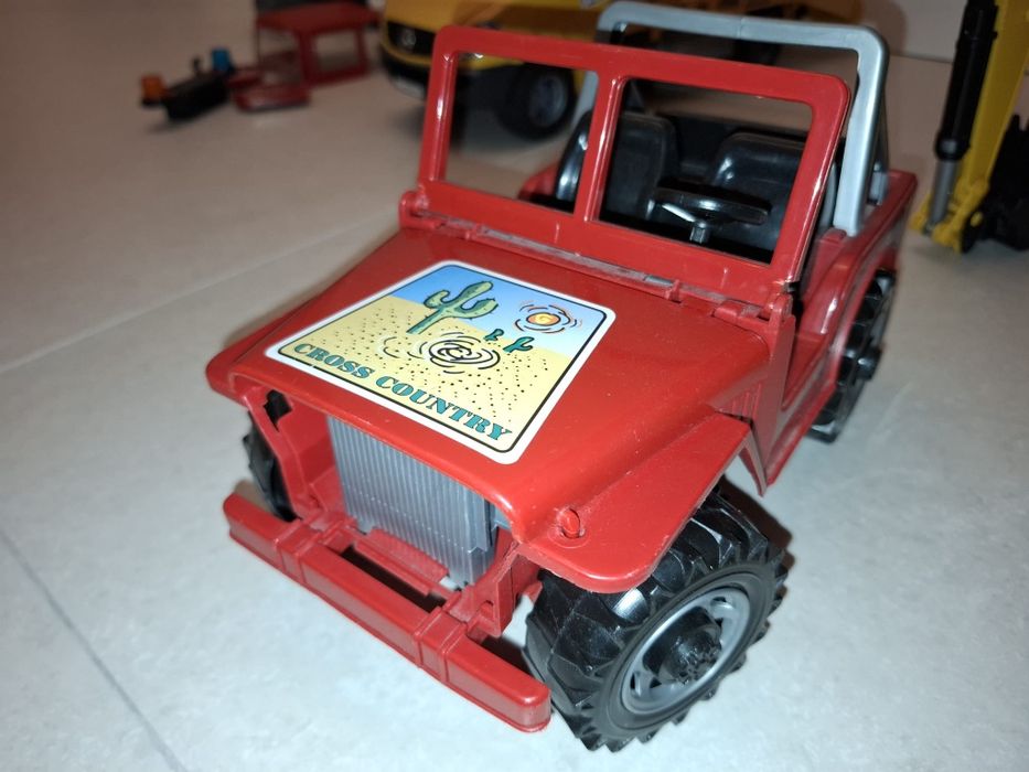 Jucarii bruder jeep