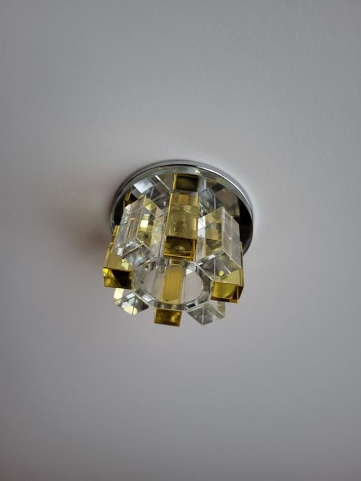 Сафиты стекло стекло.