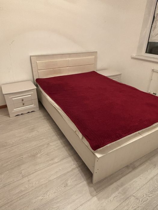 Продам спальный гарнитур