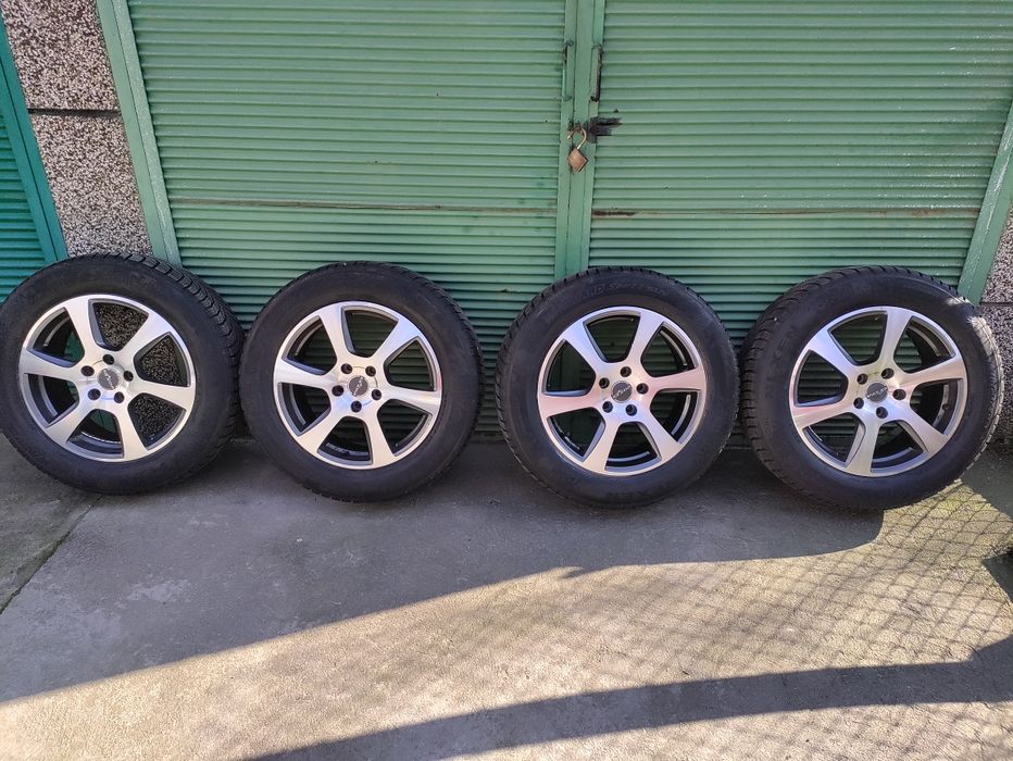 Гуми с джанти "17" 5х114.3 Nexen 225/60/17 2025г.