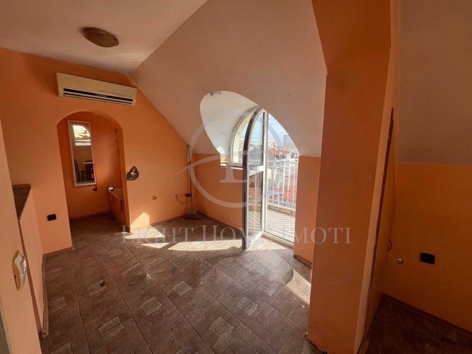 Продава се Двустаен апартамент в Пловдив, Кючук Париж - 72 кв.м за 1250 €/кв.м - Снимка #2