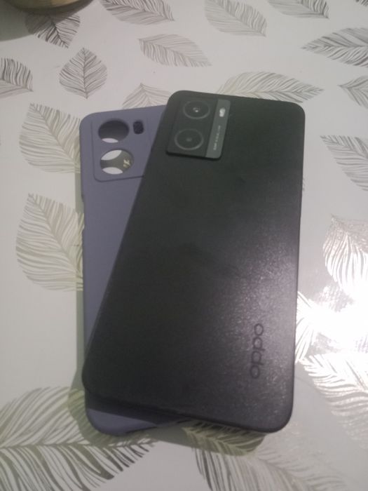 Oppo 57s 64GB + еще 4 GB