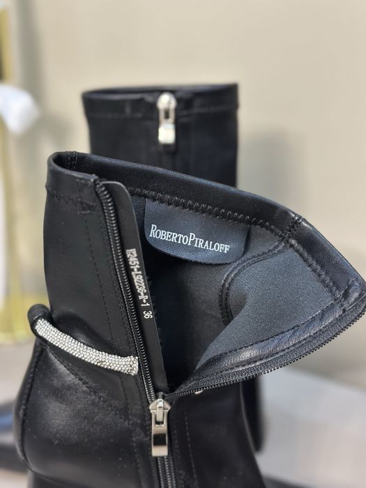 Полусапожки , сапоги , туфли