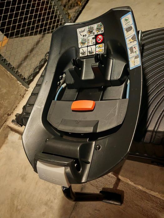Scoică Cybex cu isofix și accesorii