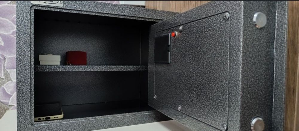 Срочно!! Продам сейф