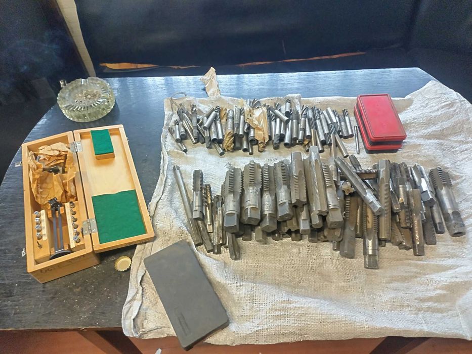 Инструменти всякакви