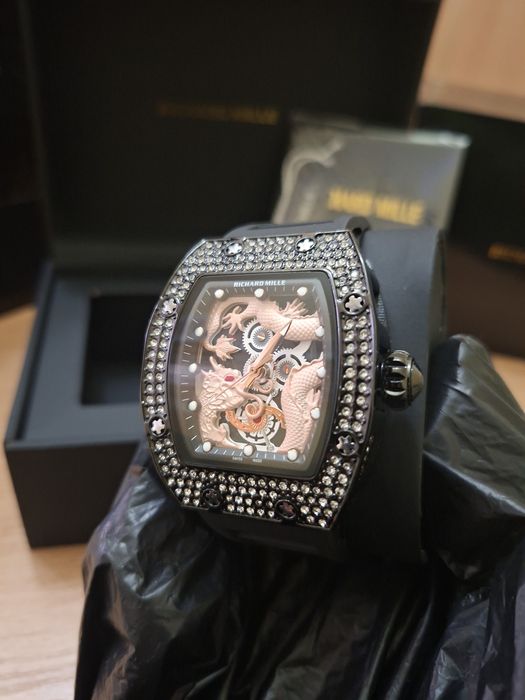 Чисто нов часовник Richard Mille