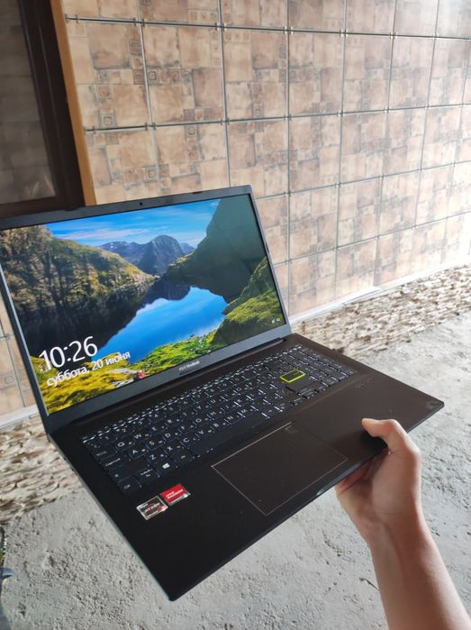 Asus Vivobook OLED