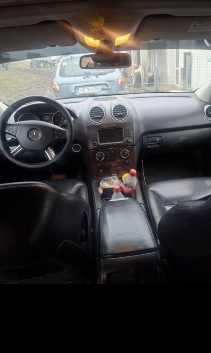 Vând Mercedes ml 320