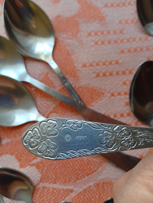 Продам качество советское +подарок  из моих объявлений если все купите