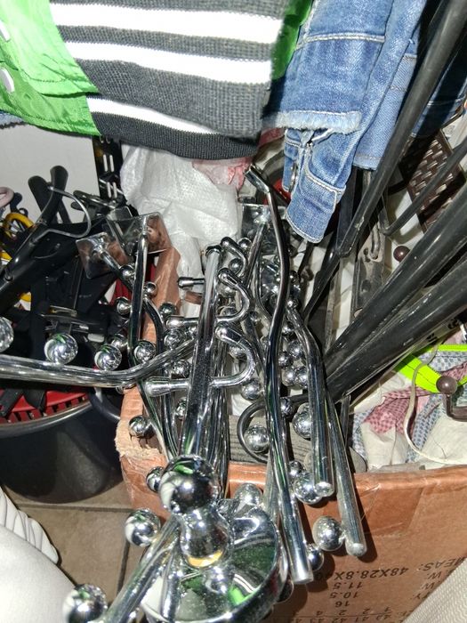 Bust bărbat si copii,picioare barbat si diverse obiecte pt magazin haine