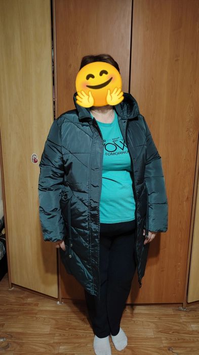 Продам пуховик женский