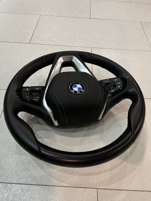 Volan bmw g30 an 2021