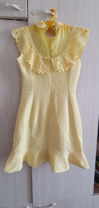 Платье в цветочку 1 раз одели,  в полоску новый, качество х/б,  импорт