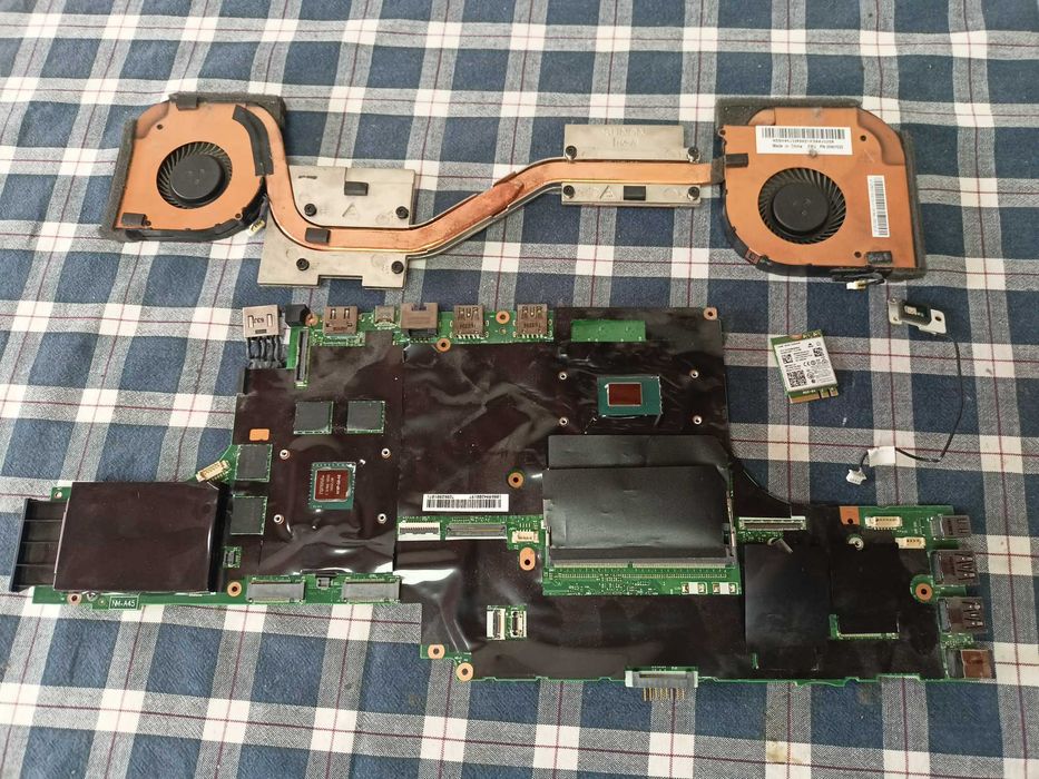 Elemente Lenovo ThinkPad P50