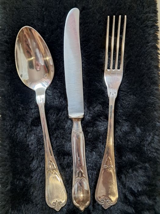 Tacâmuri argint 800