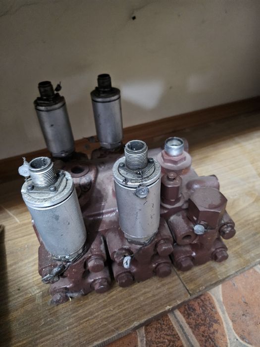 Продам распределитель