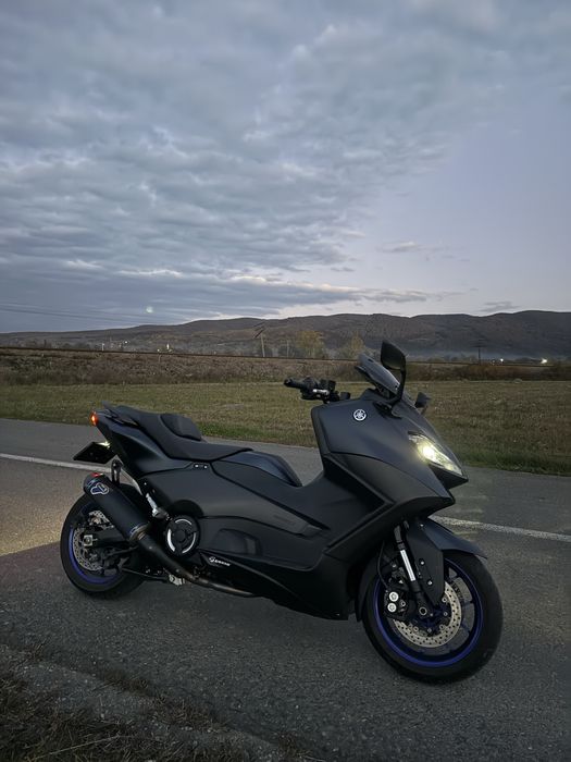 Yamaha T max 560 2023