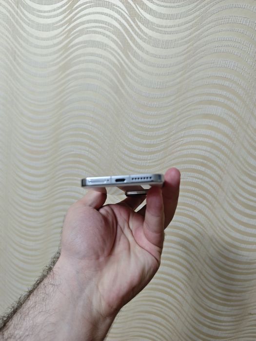 Xiaomi 14 full Sotiladi