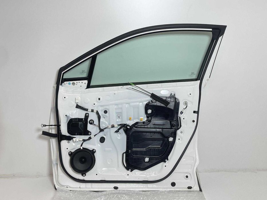 Toyota CHR врати брони