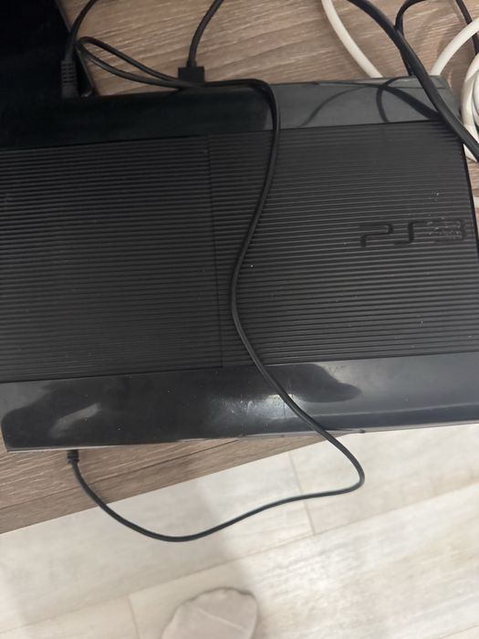 Vând playstation 3 (ps3) modat