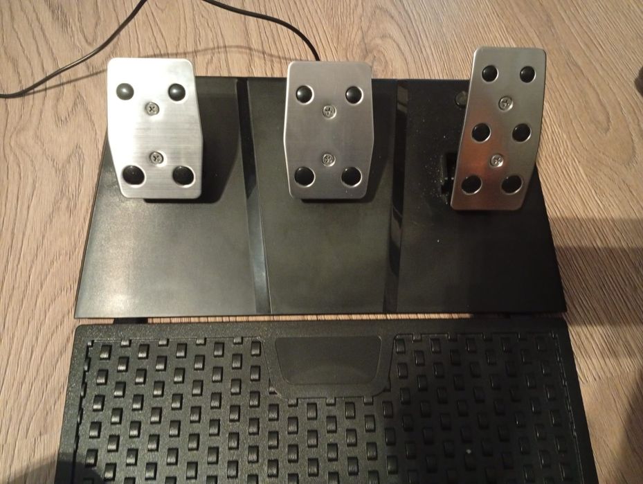 Vand volan tracer cu schimbator si pedale