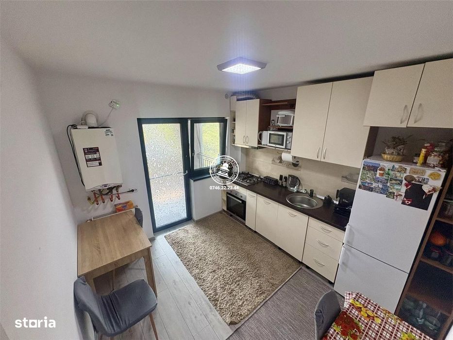 Apartament 2 camere, decomandat, Bucium, loc de parcare