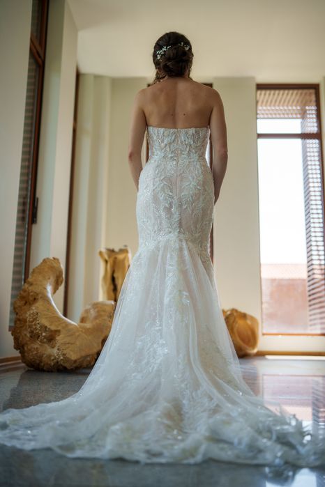 Булчинска рокля тип русалка