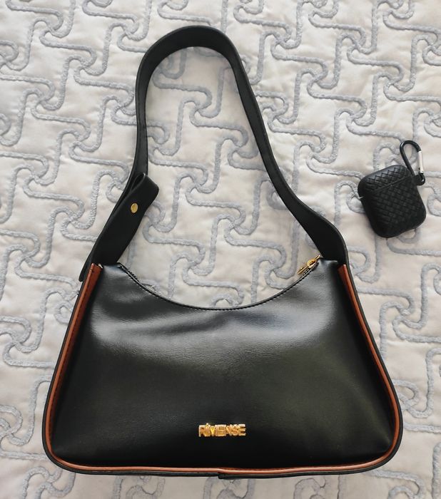 Продаются 2 новые сумочки.не большие.