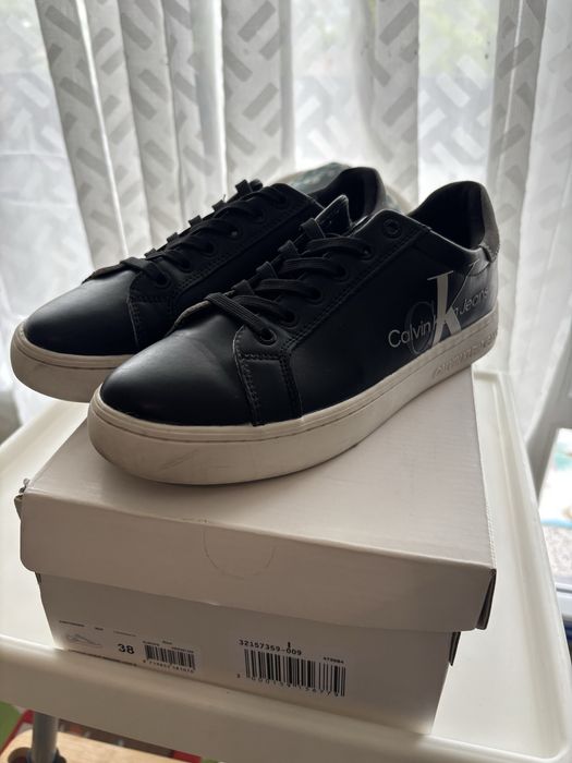 CK Calvin Klein кецове