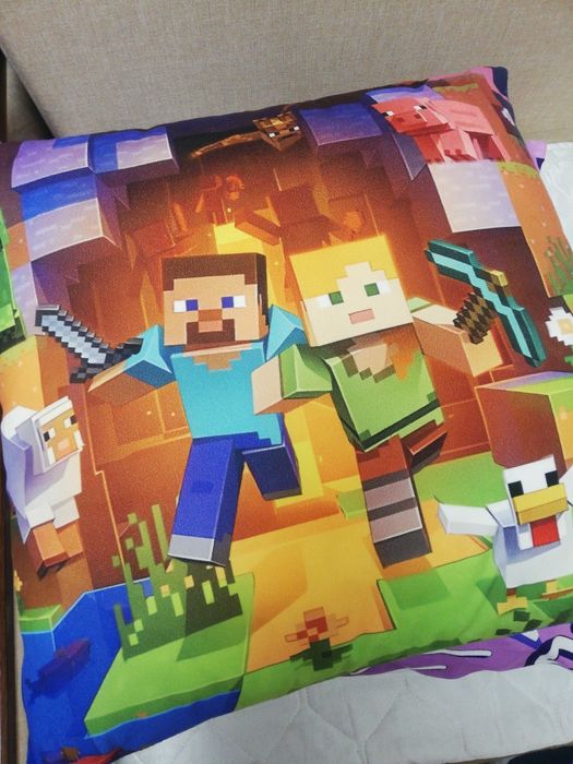 Подушка с наволочкой